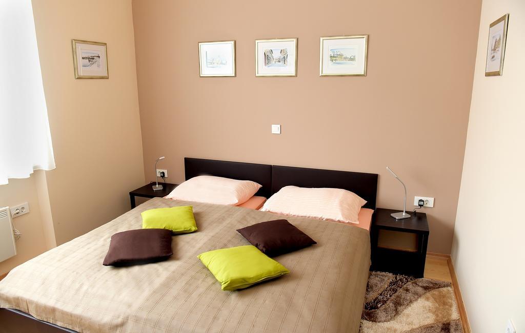 Apartman Cesaric Eszék Kültér fotó