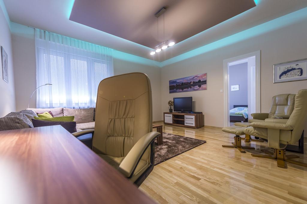 Apartman Cesaric Eszék Kültér fotó