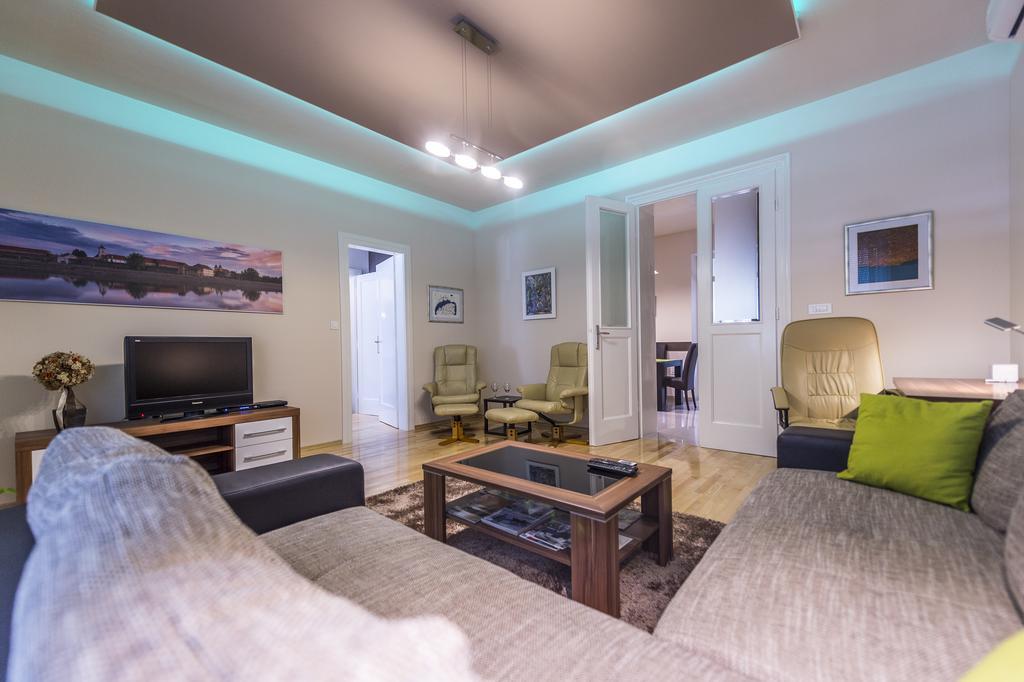 Apartman Cesaric Eszék Kültér fotó