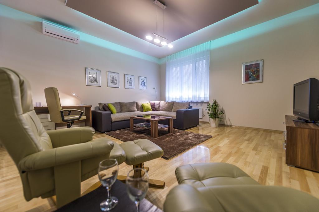 Apartman Cesaric Eszék Kültér fotó